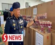Johor police have detained three men for smuggling 9,900 cartons of contraband cigarettes worth RM1.55mil.&#60;br/&#62;&#60;br/&#62;He said the seizure is the largest so far this year, adding that the suspects had been actively involved in the illegal activity for the past one month.&#60;br/&#62;&#60;br/&#62;Read more at https://bit.ly/3JhfTOc&#60;br/&#62;&#60;br/&#62;WATCH MORE: https://thestartv.com/c/news&#60;br/&#62;SUBSCRIBE: https://cutt.ly/TheStar&#60;br/&#62;LIKE: https://fb.com/TheStarOnline
