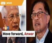 A veteran newsman has urged Anwar Ibrahim to “move on” and focus on being a dedicated prime minister.&#60;br/&#62;&#60;br/&#62;Free Malaysia Today is an independent, bi-lingual news portal with a focus on Malaysian current affairs.&#60;br/&#62;&#60;br/&#62;Subscribe to our channel - http://bit.ly/2Qo08ry&#60;br/&#62;------------------------------------------------------------------------------------------------------------------------------------------------------&#60;br/&#62;Check us out at https://www.freemalaysiatoday.com&#60;br/&#62;Follow FMT on Facebook: http://bit.ly/2Rn6xEV&#60;br/&#62;Follow FMT on Dailymotion: https://bit.ly/2WGITHM&#60;br/&#62;Follow FMT on Twitter: http://bit.ly/2OCwH8a &#60;br/&#62;Follow FMT on Instagram: https://bit.ly/2OKJbc6&#60;br/&#62;Follow FMT on TikTok : https://bit.ly/3cpbWKK&#60;br/&#62;Follow FMT Telegram - https://bit.ly/2VUfOrv&#60;br/&#62;Follow FMT LinkedIn - https://bit.ly/3B1e8lN&#60;br/&#62;Follow FMT Lifestyle on Instagram: https://bit.ly/39dBDbe&#60;br/&#62;------------------------------------------------------------------------------------------------------------------------------------------------------&#60;br/&#62;Download FMT News App:&#60;br/&#62;Google Play – http://bit.ly/2YSuV46&#60;br/&#62;App Store – https://apple.co/2HNH7gZ&#60;br/&#62;Huawei AppGallery - https://bit.ly/2D2OpNP&#60;br/&#62;&#60;br/&#62;#FMTNews #AKadirJasin #AnwarIbrahim #BeDedicatedPrimeMinister